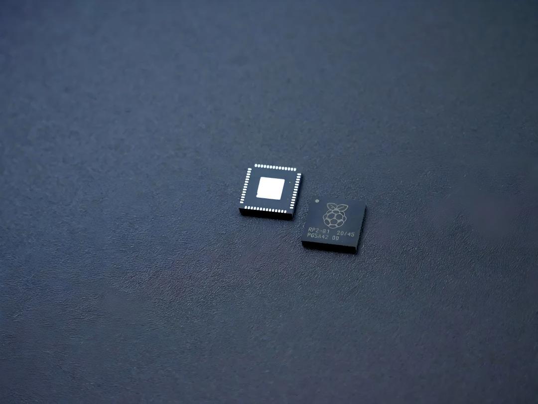  苏州赫智铖电子