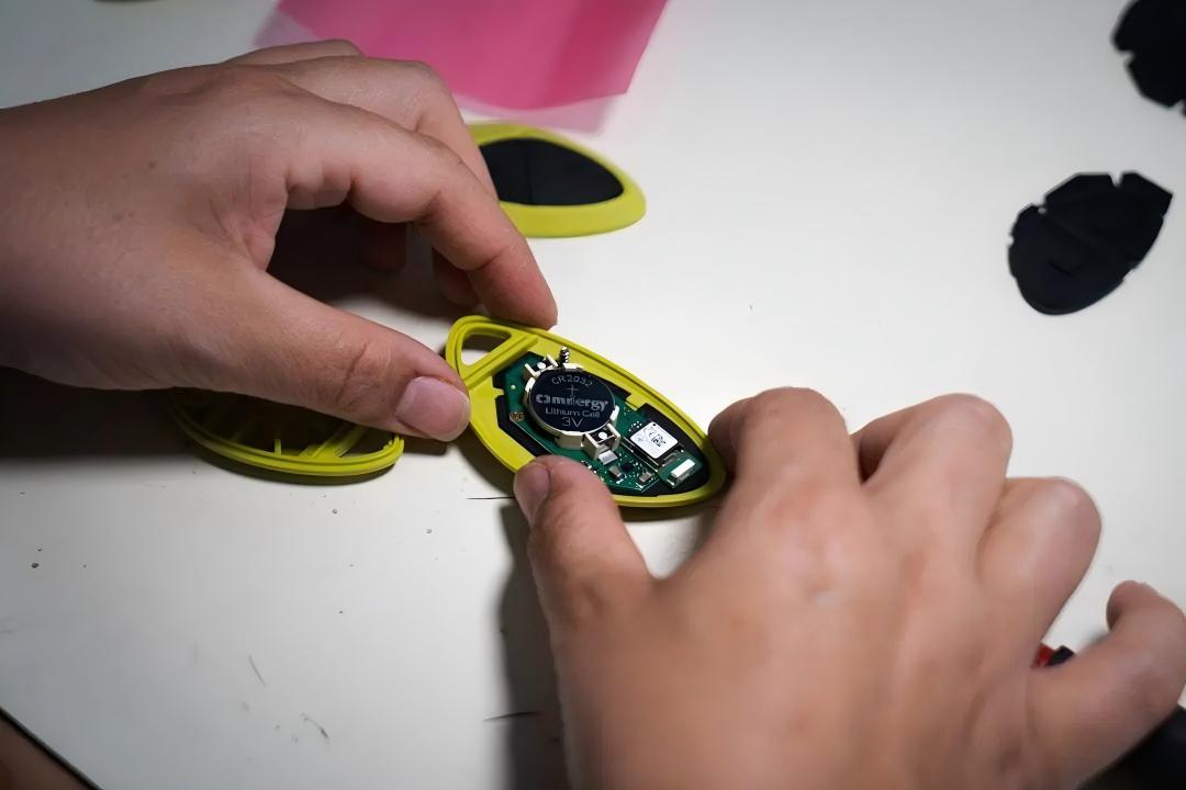  苏州赫智铖电子