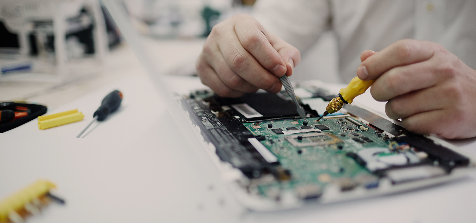  苏州赫智铖电子